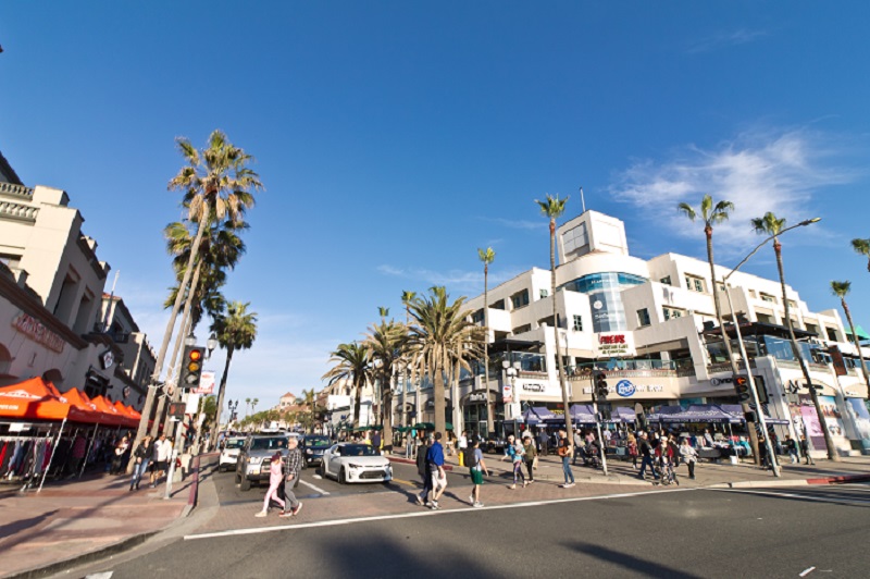 What Questions Should I Ask a Property Manager Before Hiring in Huntington Beach?